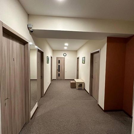 5 Rooms Near 300 Aragveli Metro Station 트빌리시 외부 사진