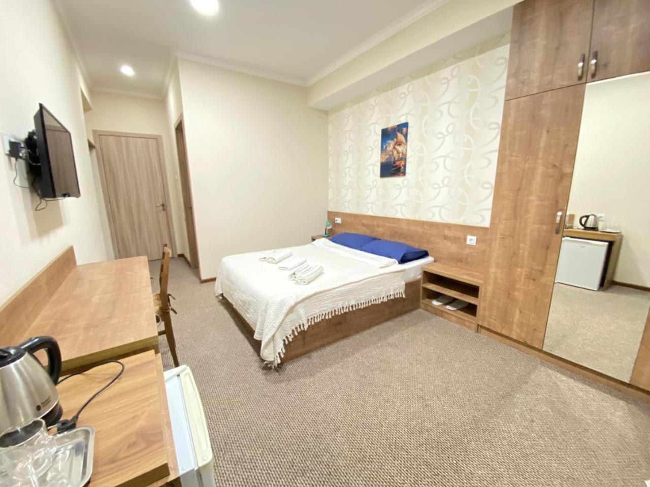 5 Rooms Near 300 Aragveli Metro Station 트빌리시 객실 사진